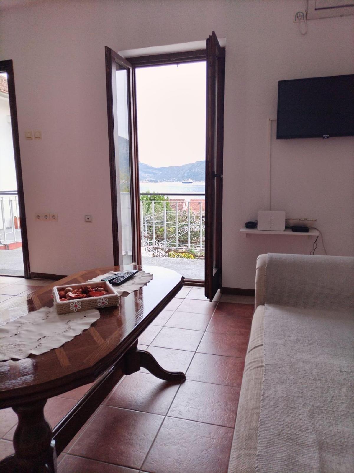 Apartment Ivana Котор Екстер'єр фото