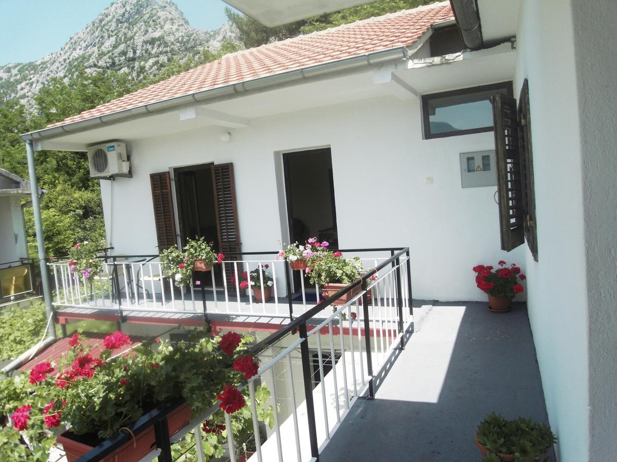 Apartment Ivana Котор Екстер'єр фото